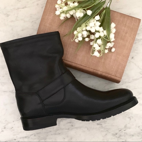 Frye Natalie Engineer Short Black - Picture 3 of 8